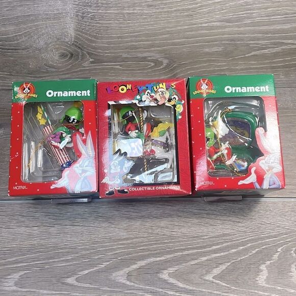 NOB Vintage Looney Tunes “Marvin the Martian” 3 Christmas Collectible Ornaments - Picture 7 of 10